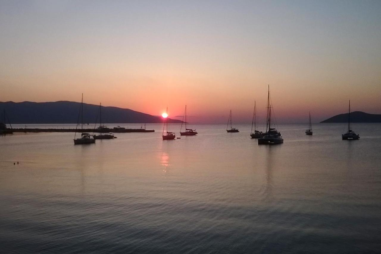 איה אפימיה Sunrise Bay Apts מראה חיצוני תמונה